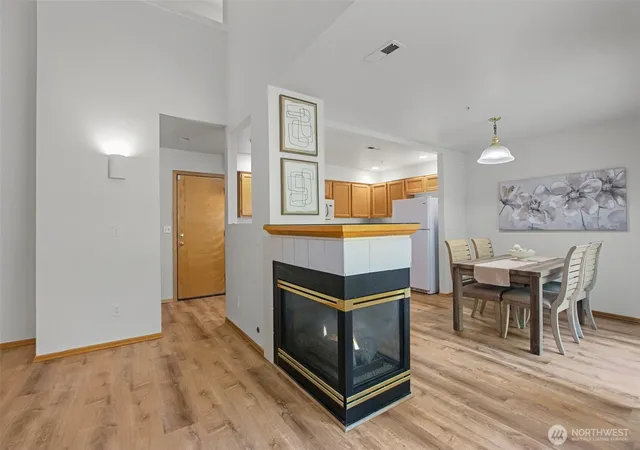 Photo 4 of Townhouse for sale at 6278 Harbor Sunset Ln, Gig Harbor, WA 98335 | MLS# NWM2561659 | Listing updated on 2026-09-23