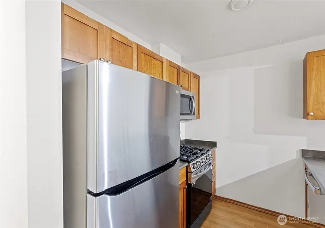 Photo 3 of Townhouse for sale at 13359 Ambaum Blvd SW, Burien, WA 98146 | MLS# NWM2561666 | Listing updated on 2026-09-01