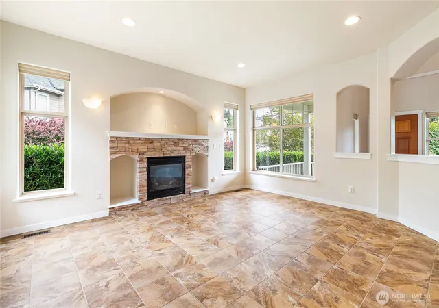 Photo 3 of Single family home for sale at 1584 Kingswood Ct, Bellingham, WA 98226 | MLS# NWM2561691 | Listing updated on 2026-09-27