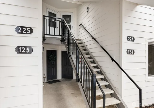 Photo 3 of Condo for sale at 4228 Wintergreen Ln #124, Bellingham, WA 98226 | MLS# NWM2561696 | Listing updated on 2026-09-23