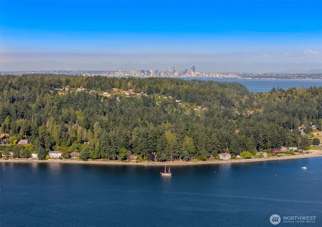 Photo 4 of Land for sale at 0 Point White Dr NE, Bainbridge Island, WA 98110 | MLS# NWM2561733 | Listing updated on 2026-09-23