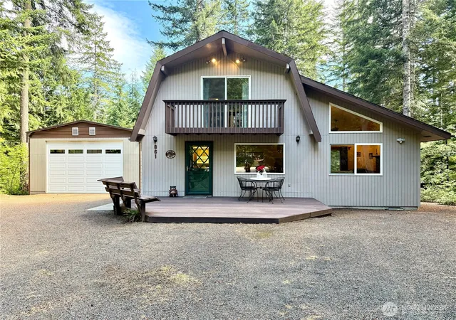 Photo 2 of Single family home for sale at 861 N Potlatch Dr, Hoodsport, WA 98548 | MLS# NWM2561735 | Listing updated on 2026-09-23
