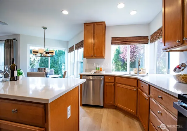 Photo 4 of Single family home for sale at 36517 SE Forest St, Snoqualmie, WA 98065 | MLS# NWM2561741 | Listing updated on 2026-10-02