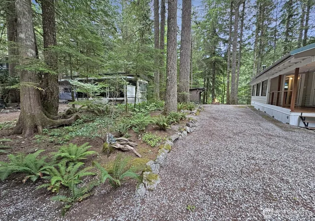 Photo 3 of Manufactured home for sale at 194 E Big River Blvd #3, Deming, WA 98244 | MLS# NWM2561766 | Listing updated on 2026-09-23