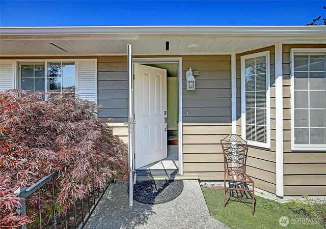 Photo 3 of Single family home for sale at 740 Commodore Ln, Camano Island, WA 98282 | MLS# NWM2561780 | Listing updated on 2026-10-02