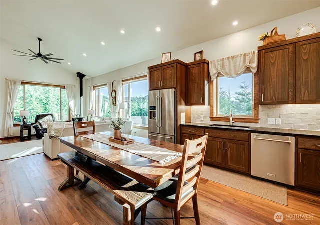 Photo 4 of Single family home for sale at 214 Bootjack Ln, Kelso, WA 98626 | MLS# NWM2561786 | Listing updated on 2026-09-23