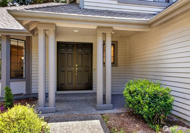 Photo 2 of Sale Pending at 13834 175th Place Ne, Redmond, WA 98052 | MLS# NWM2561798 | Listing updated on 2026-08-07