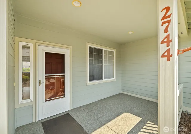 Photo 3 of Sale Pending at 2744 Sutherland Pl, Steilacoom, WA 98388 | MLS# NWM2561807 | Listing updated on 2026-09-28