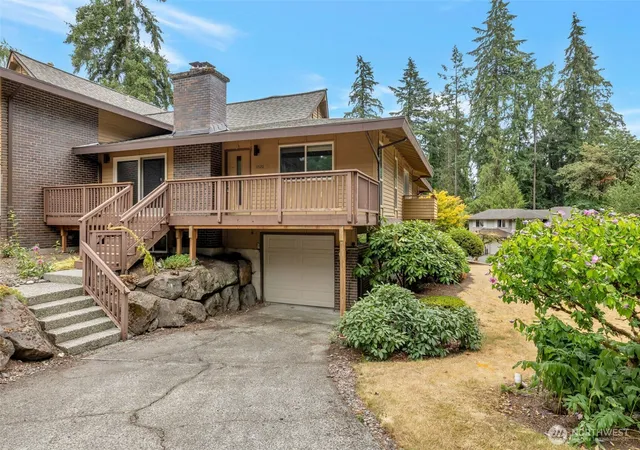 Photo 1 of Townhouse for sale at 17120 Ne 2nd Place, Bellevue, WA 98008 | MLS# NWM2561818 | Listing updated on 2026-10-01