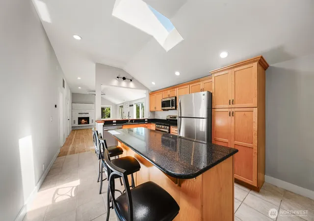 Photo 3 of Sale Pending at 12721 27th Avenue Ne, Seattle, WA 98125 | MLS# NWM2561866 | Listing updated on 2026-10-01