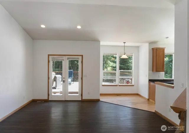 Photo 3 of Single family home for sale at 259 Finn Hl Rd, Winlock, WA 98596 | MLS# NWM2561872 | Listing updated on 2026-09-23