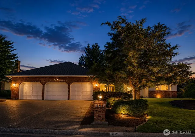 Photo 1 of Single family home for sale at 527 Sw 331st Street, Federal Way, WA 98023 | MLS# NWM2561919 | Listing updated on 2026-09-29