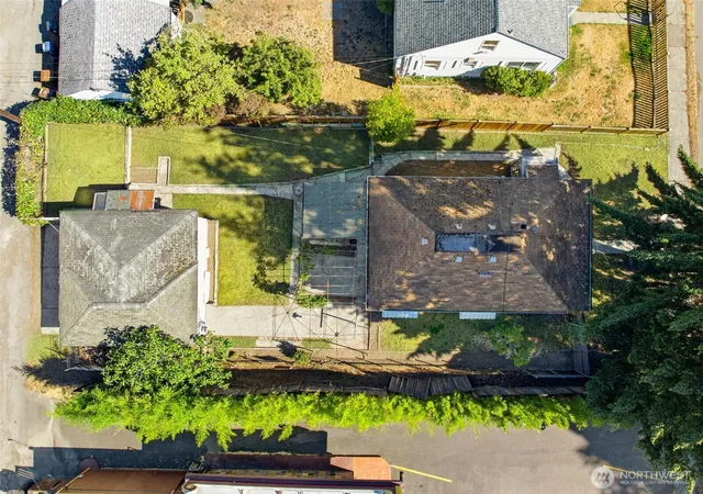 Photo 1 of Sale Pending at 4620 N Pearl St, Tacoma, WA 98407 | MLS# NWM2561922 | Listing updated on 2026-09-28