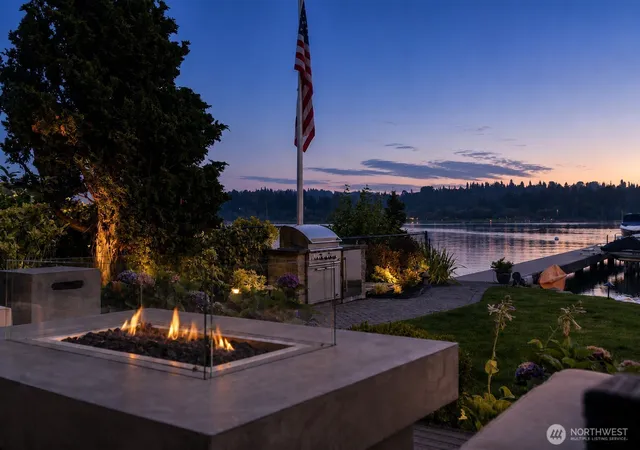 Photo 3 of Single family home for sale at 9015 Ne Juanita Ln, Kirkland, WA 98034 | MLS# NWM2561937 | Listing updated on 2026-09-30