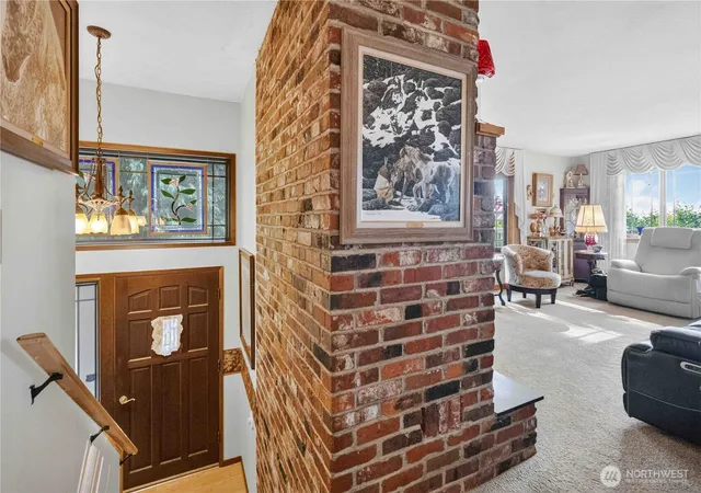 Photo 3 of Single family home for sale at 1006 Sandy Bnd Rd, Castle Rock, WA 98611 | MLS# NWM2561945 | Listing updated on 2026-09-20