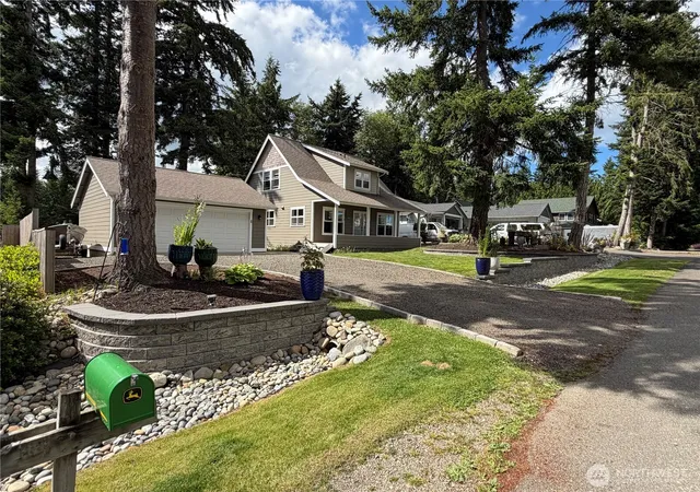 Photo 1 of Single family home for sale at 115 Eagleview Ln, Port Ludlow, WA 98365 | MLS# NWM2561967 | Listing updated on 2026-09-23