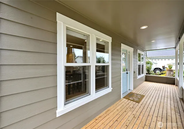 Photo 3 of Single family home for sale at 115 Eagleview Ln, Port Ludlow, WA 98365 | MLS# NWM2561967 | Listing updated on 2026-09-23