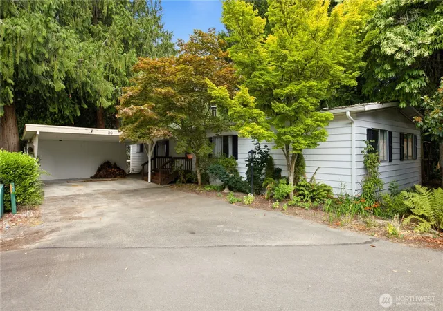 Photo 2 of Manufactured home for sale at 10414 Peacock Hl Ave #39, Gig Harbor, WA 98332 | MLS# NWM2561999 | Listing updated on 2026-09-23