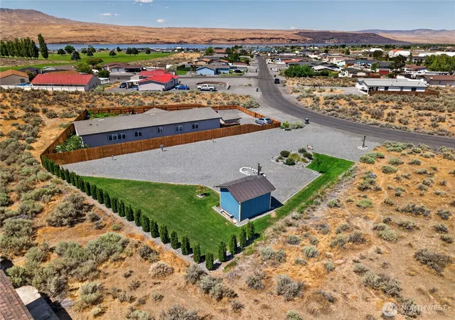 Photo 3 of Sale Pending at 206 Atterberry Dr Sw, Mattawa, WA 99349 | MLS# NWM2562011 | Listing updated on 2026-09-25