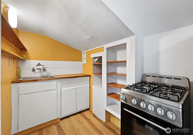 Photo 4 of Multi family home for sale at 1414 West 10th Ave, Spokane, WA 99204 | MLS# NWM2562023 | Listing updated on 2026-09-21