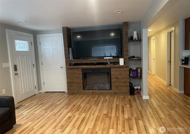 Photo 4 of Manufactured home for sale at 1921 208th Street E #56, Spanaway, WA 98387 | MLS# NWM2562041 | Listing updated on 2026-09-23