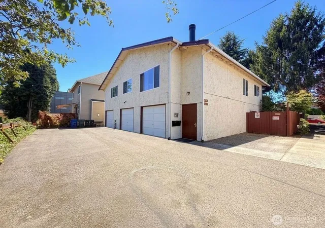 Photo 1 of Sale Pending at 8848 Interlake Ave N, Seattle, WA 98103 | MLS# NWM2562087 | Listing updated on 2026-09-23
