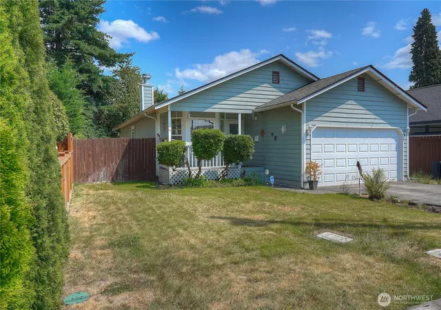 Photo 3 of Single family home for sale at 511 6th Street Nw, Puyallup, WA 98371 | MLS# NWM2562106 | Listing updated on 2026-09-23