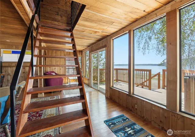 Photo 4 of Single family home for sale at 28243 Manzanita Beach Rd SW, Vashon, WA 98070 | MLS# NWM2562124 | Listing updated on 2026-09-23