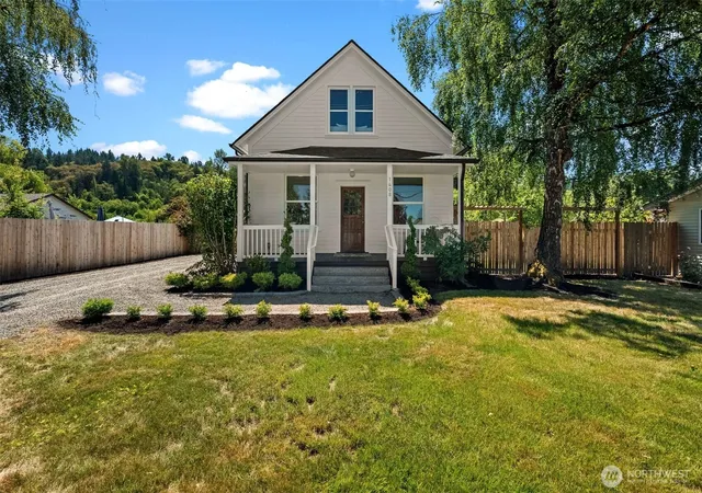 Photo 1 of Single family home for sale at 1408 12th Avenue Se, Puyallup, WA 98372 | MLS# NWM2562137 | Listing updated on 2026-09-28