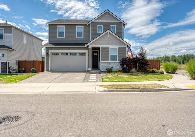 Photo 2 of Single family home for sale at 507 Mccauley Ave, Buckley, WA 98321 | MLS# NWM2562144 | Listing updated on 2026-09-23