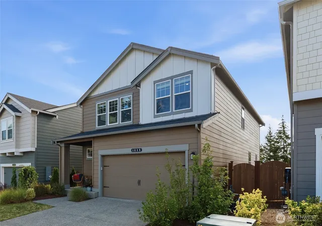 Photo 2 of Single family home for sale at 1685 Ne Halden Glen Dr, Poulsbo, WA 98370 | MLS# NWM2562152 | Listing updated on 2026-09-28