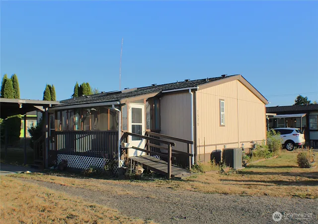 Manufactured home for sale at 1529 Bishop Rd #D, Chehalis, WA 98532 | MLS# NWM2562154