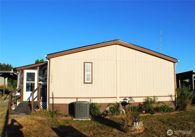 Photo 2 of Manufactured home for sale at 1529 Bishop Rd #D, Chehalis, WA 98532 | MLS# NWM2562154 | Listing updated on 2026-09-23