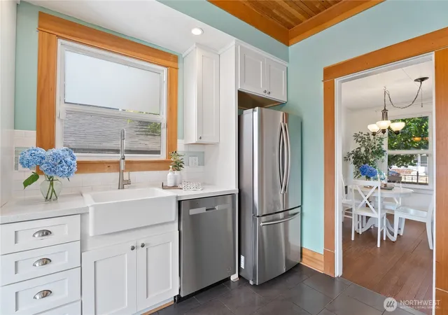 Photo 4 of Sale Pending at 1208 S Oakes St, Tacoma, WA 98405 | MLS# NWM2562155 | Listing updated on 2026-08-07