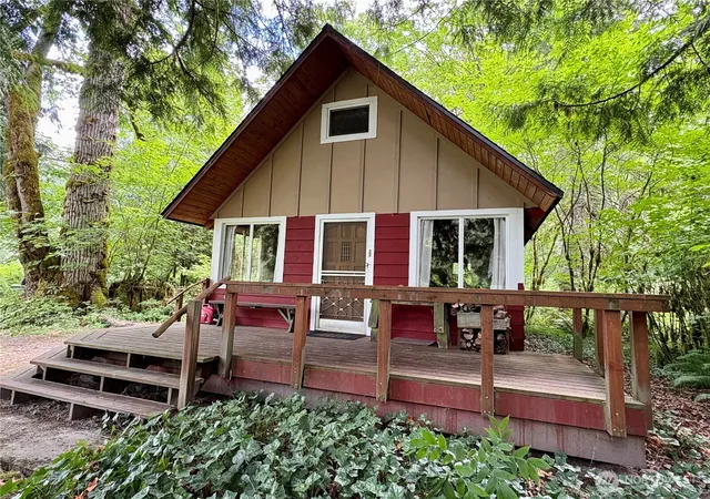 Photo 1 of Single family home for sale at 58633 Floral Ln, Rockport, WA 98283 | MLS# NWM2562163 | Listing updated on 2026-09-23