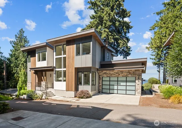 Photo 1 of Single family home for sale at 5630 Beach Dr Sw, Seattle, WA 98136 | MLS# NWM2562170 | Listing updated on 2026-09-23