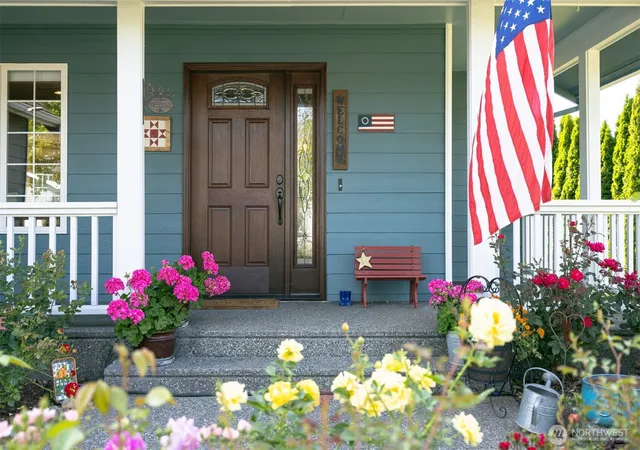 Photo 3 of Single family home for sale at 913 N Pine Ct, Lynden, WA 98264 | MLS# NWM2562180 | Listing updated on 2026-09-23