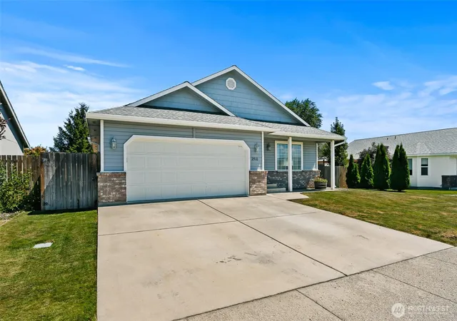 Photo 3 of Single family home for sale at 2510 N Ellington St, Ellensburg, WA 98926 | MLS# NWM2562183 | Listing updated on 2026-09-23