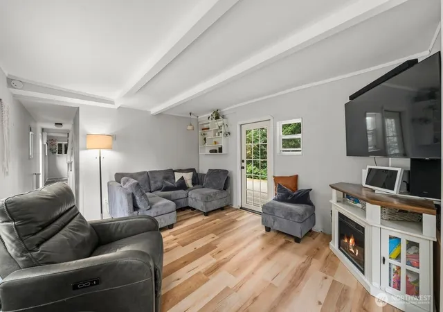 Photo 3 of Manufactured home for sale at 18632 SE 162nd Street, Renton, WA 98058 | MLS# NWM2562220 | Listing updated on 2026-09-24