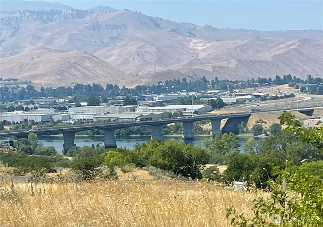Photo 2 of Land for sale at 315 Nw Deep River Crt, East Wenatchee, WA 98802 | MLS# NWM2562237 | Listing updated on 2026-09-23