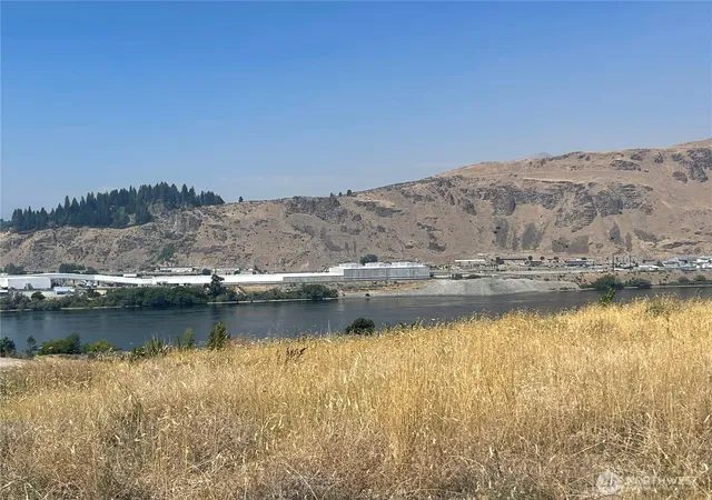 Photo 4 of Land for sale at 315 NW Deep River Crt, East Wenatchee, WA 98802 | MLS# NWM2562237 | Listing updated on 2026-09-23