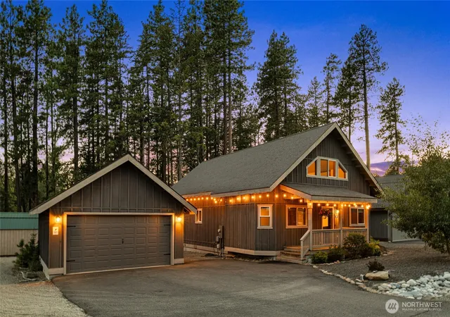 Photo 2 of Single family home for sale at 10 Rockberry Loop, Ronald, WA 98940 | MLS# NWM2562241 | Listing updated on 2026-09-29