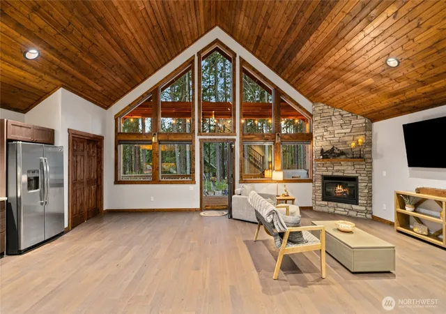 Photo 4 of Single family home for sale at 10 Rockberry Loop, Ronald, WA 98940 | MLS# NWM2562241 | Listing updated on 2026-09-29