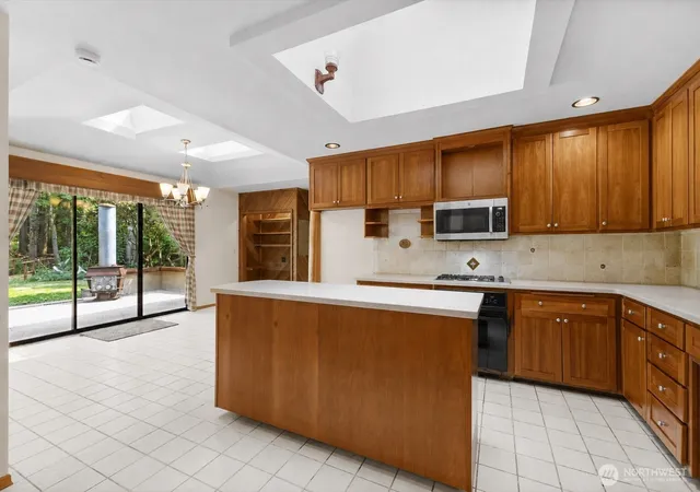 Photo 4 of Single family home for sale at 4416 Sweet Rd, Blaine, WA 98230 | MLS# NWM2562257 | Listing updated on 2026-09-30