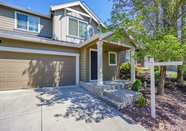 Photo 1 of Single family home for sale at 3355 Nw 47 Th Dr, Camas, WA 98607 | MLS# NWM2562268 | Listing updated on 2026-09-26
