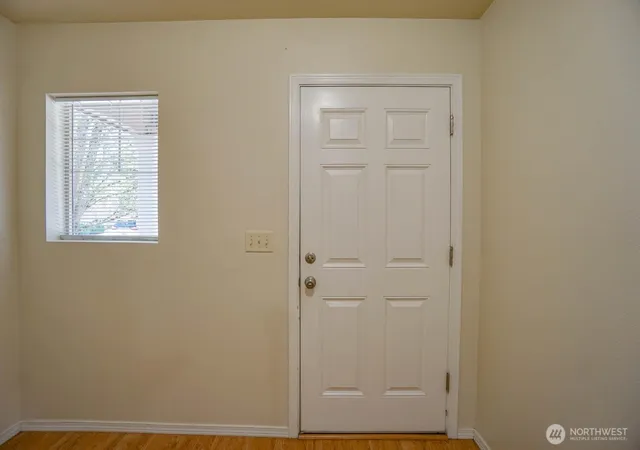 Photo 4 of Single family home for sale at 3355 NW 47 Th Dr, Camas, WA 98607 | MLS# NWM2562268 | Listing updated on 2026-09-26