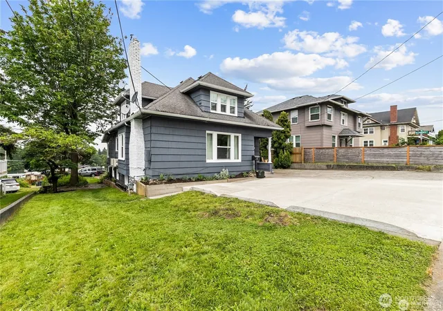 Photo 1 of Multi family home for sale at 321 N 4th Street #A-D, Mount Vernon, WA 98273 | MLS# NWM2562279 | Listing updated on 2026-09-23