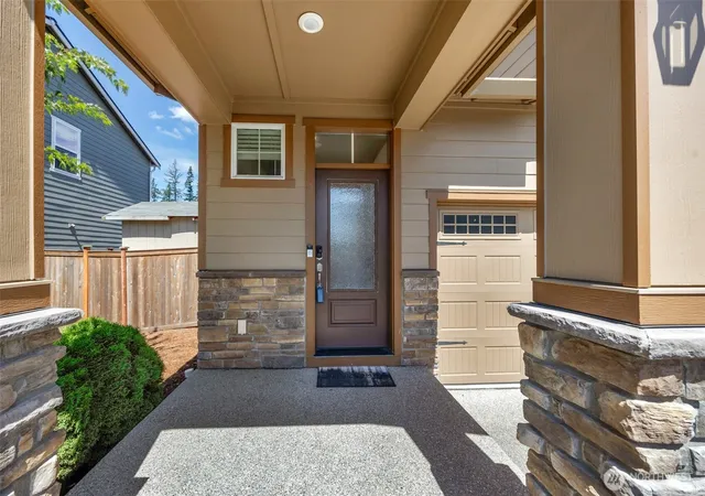 Photo 3 of Single family home for sale at 5733 86th Drive NE, Marysville, WA 98270 | MLS# NWM2562291 | Listing updated on 2026-09-19