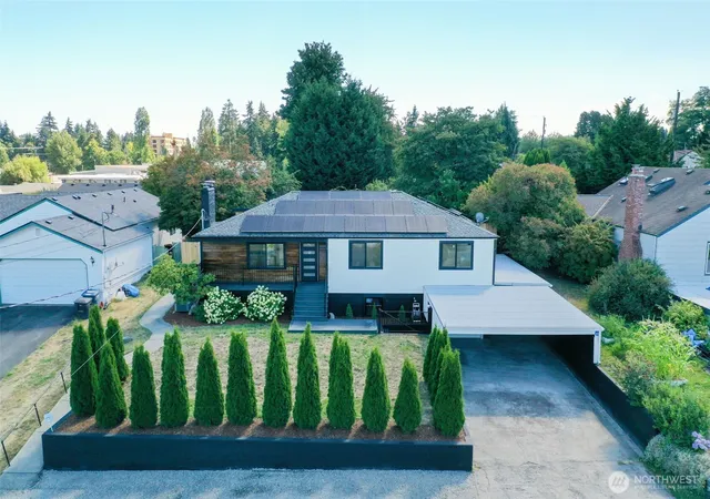 Photo 1 of Sale Pending at 2819 Louise Ave W, University Place, WA 98466 | MLS# NWM2562302 | Listing updated on 2026-09-22