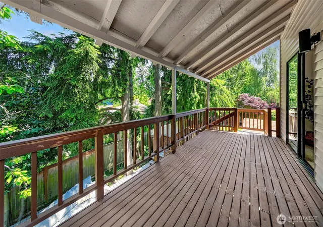 Photo 4 of Single family home for sale at 3834 NE 86th Street, Seattle, WA 98115 | MLS# NWM2562321 | Listing updated on 2026-10-12